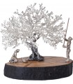 Silber-Olivenbaum mit Olivenbaumstreuer und Frau 19x18 cm